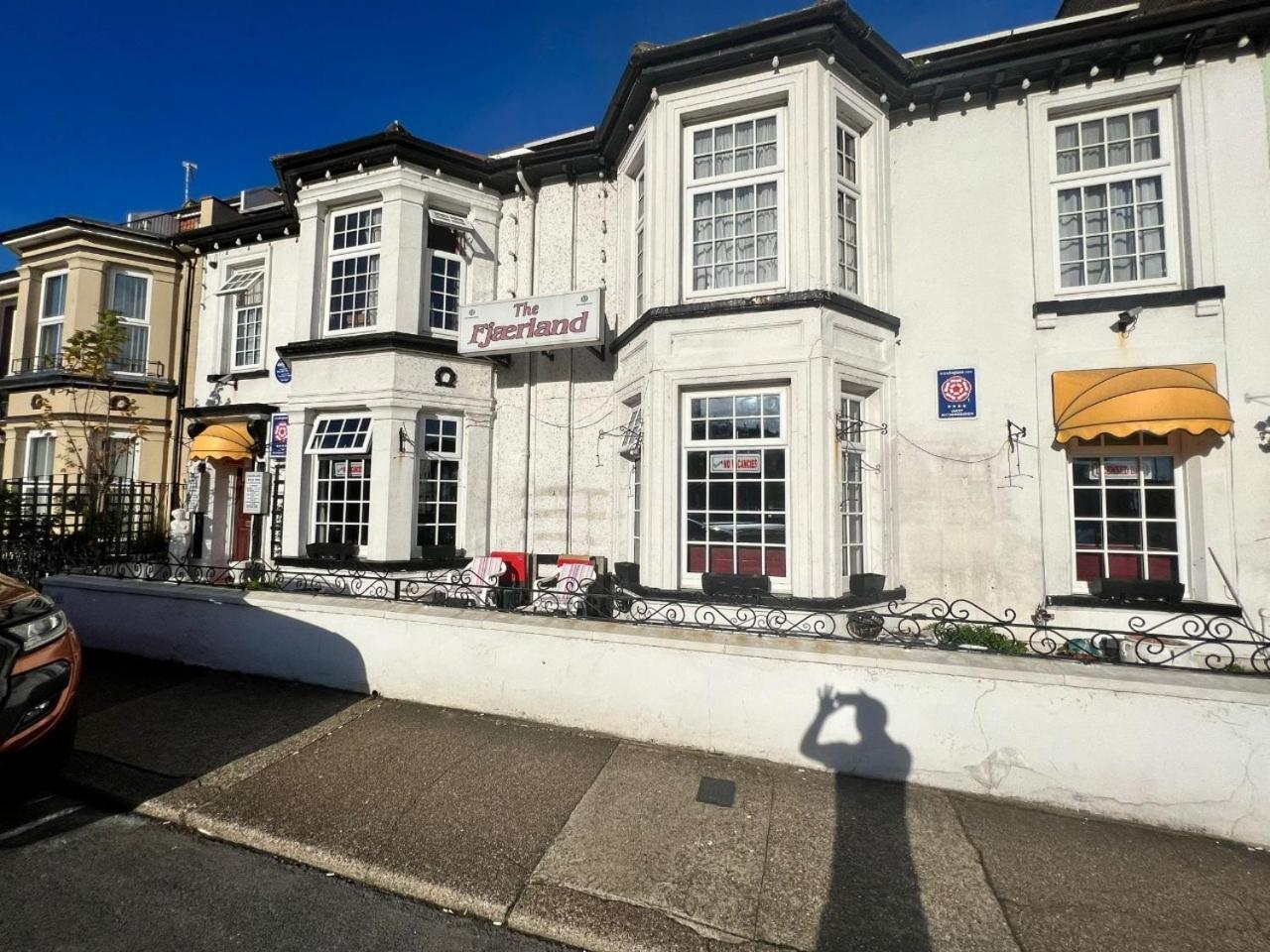 Fjaerland Hotel Great Yarmouth Esterno foto
