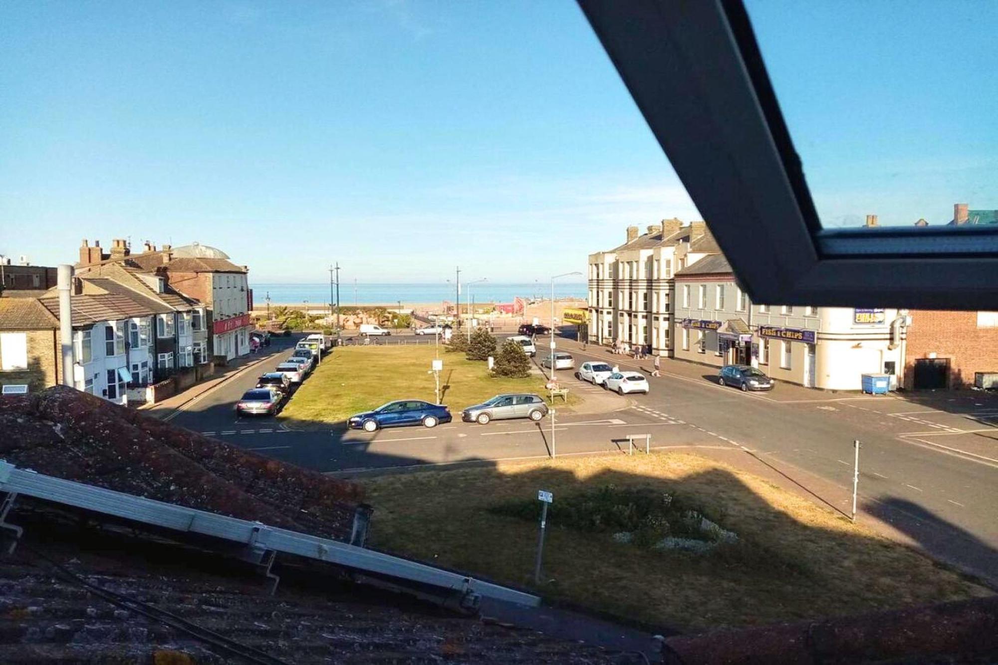Fjaerland Hotel Great Yarmouth Esterno foto